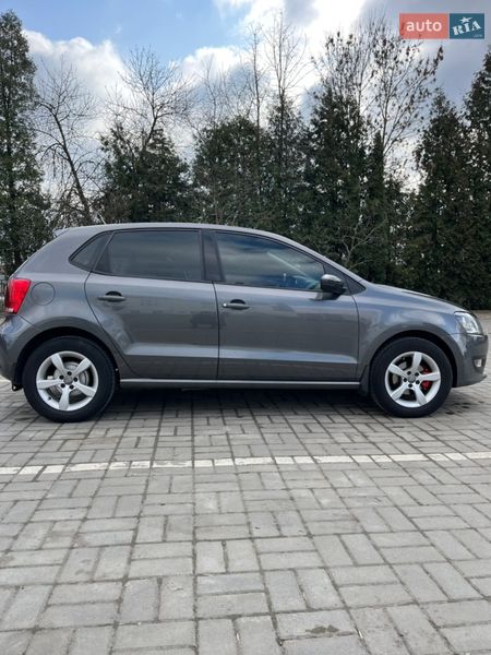 Хэтчбек Volkswagen Polo 2010 в Львове