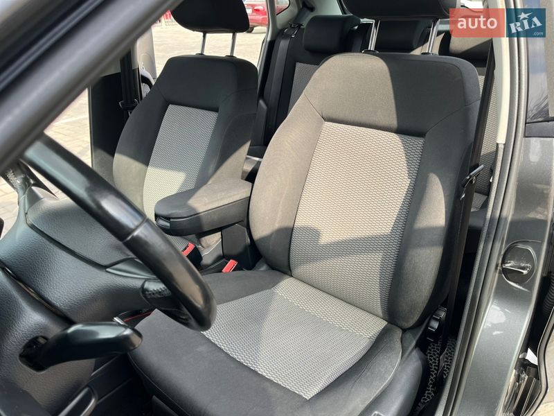 Хэтчбек Volkswagen Polo 2010 в Львове