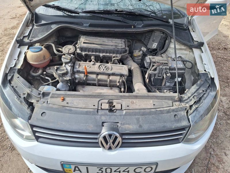 Седан Volkswagen Polo 2012 в Вышгороде
