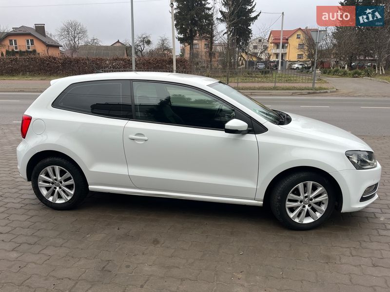 Хэтчбек Volkswagen Polo 2016 в Львове