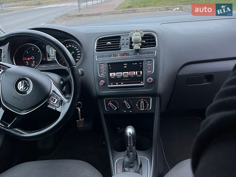 Хэтчбек Volkswagen Polo 2016 в Львове