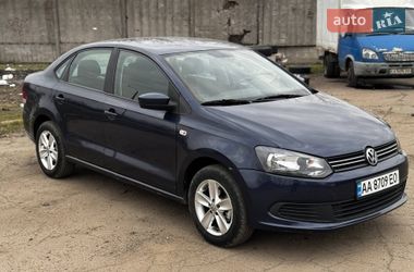 Седан Volkswagen Polo 2012 в Киеве