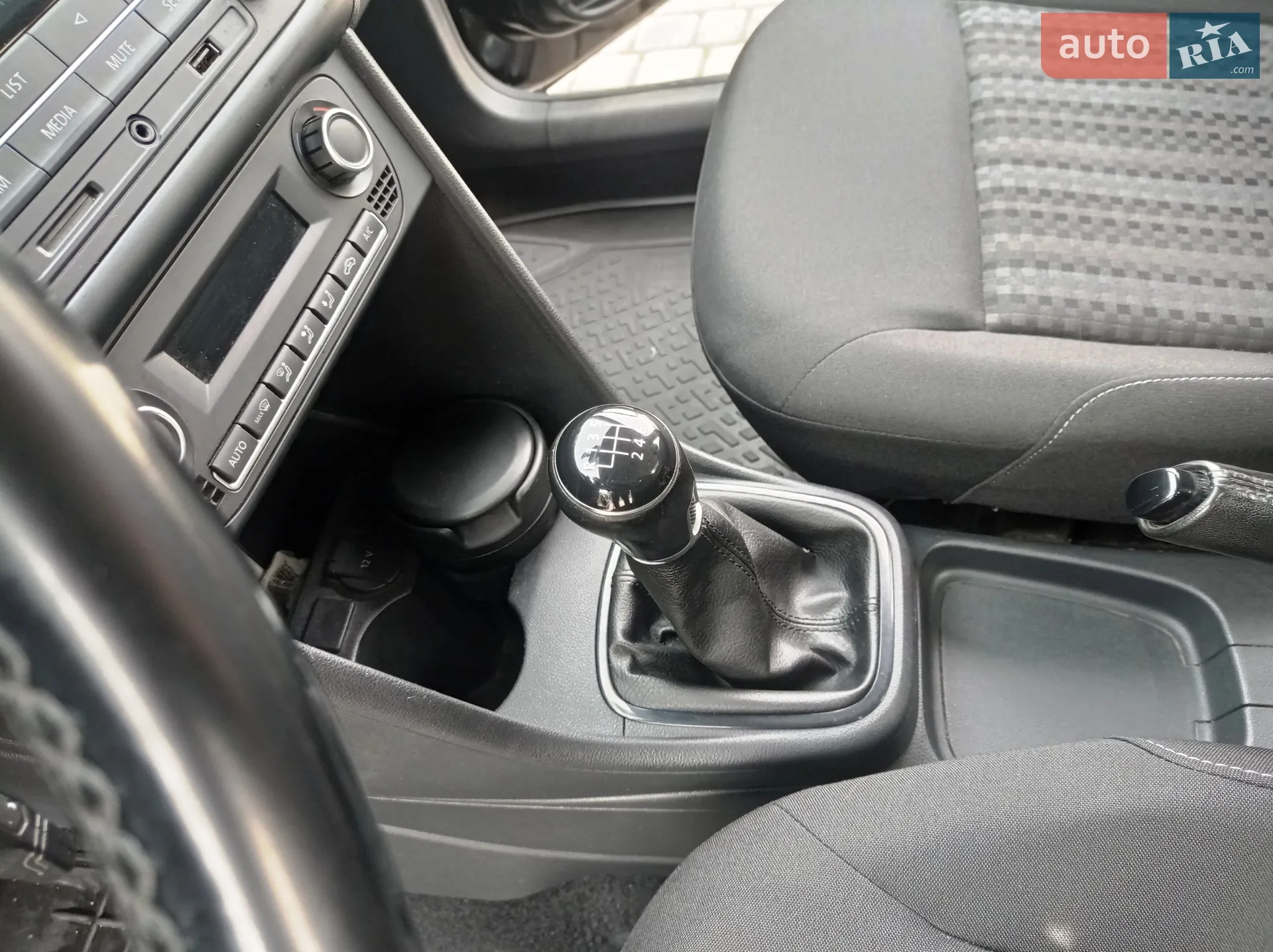 2017 Volkswagen Polo - мініатюра 25