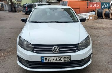 Седан Volkswagen Polo 2018 в Киеве