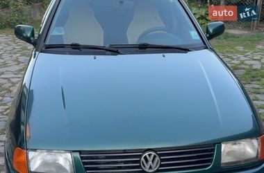 Хетчбек Volkswagen Polo 1997 в Чернівцях