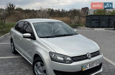 Седан Volkswagen Polo 2013 в Пустомитах