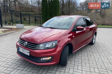 Седан Volkswagen Polo 2015 в Прилуках