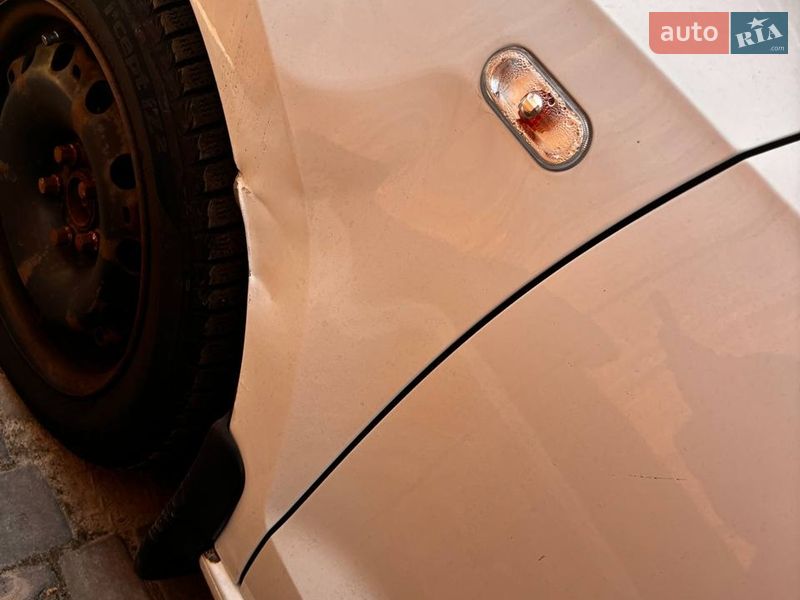 Седан Volkswagen Polo 2013 в Киеве