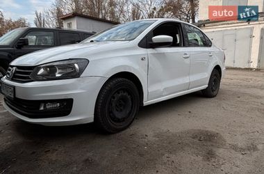Седан Volkswagen Polo 2016 в Києві