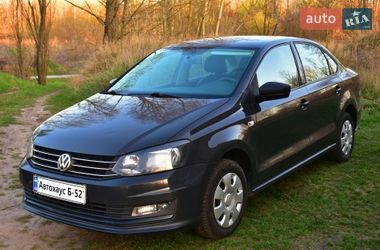 Седан Volkswagen Polo 2017 в Киеве