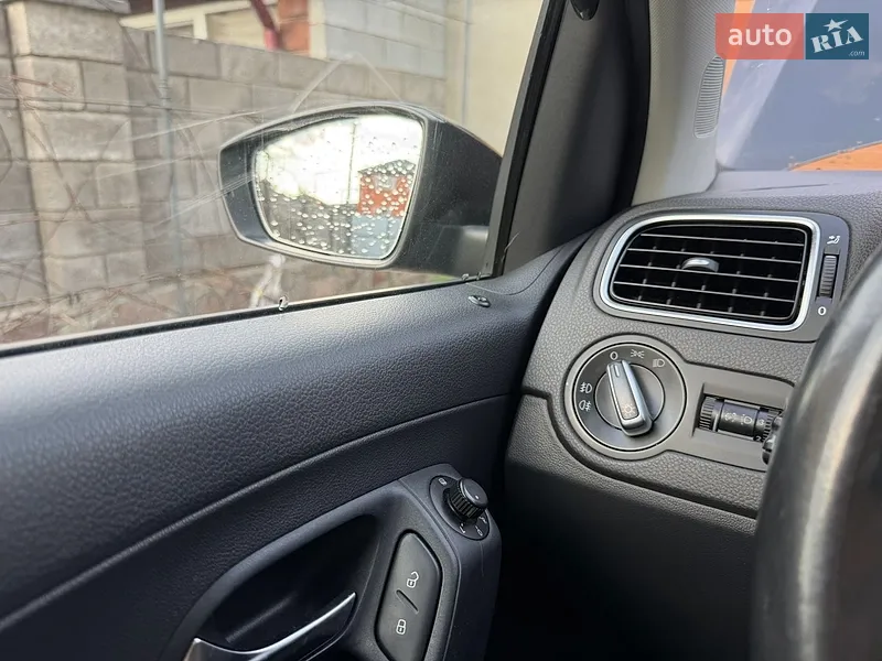 Volkswagen Polo 2013 VIN WVWZZZ6RZDY256119 фото оголошення 14 з 66