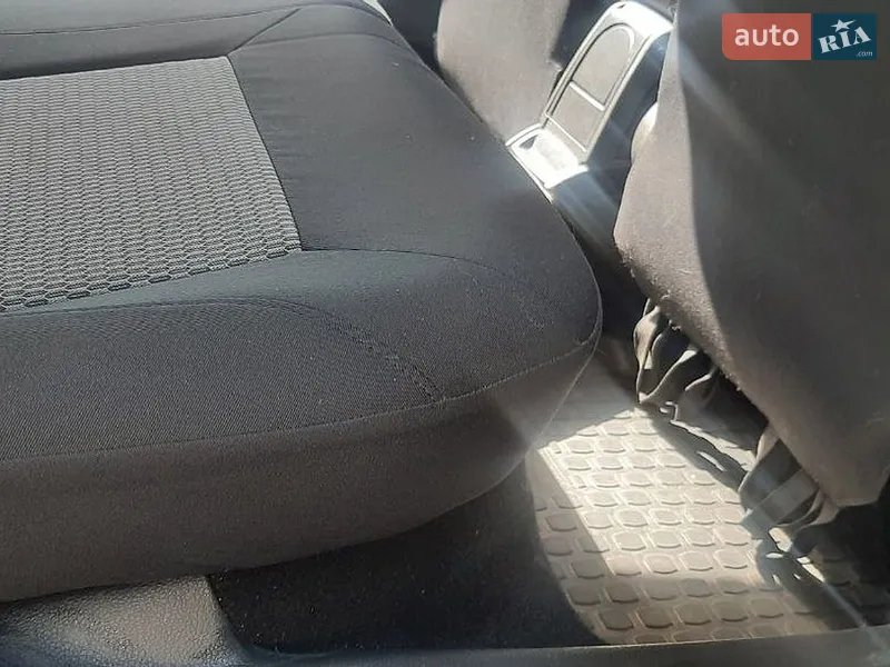 Volkswagen Polo 2011 VIN XW8ZZZ61ZCG027646 фото оголошення 33 з 82