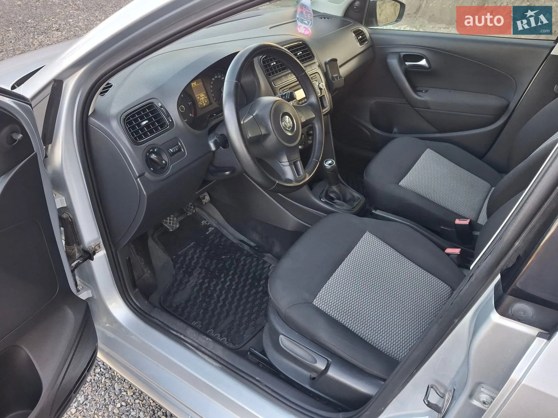 2010 Volkswagen Polo - мініатюра 29