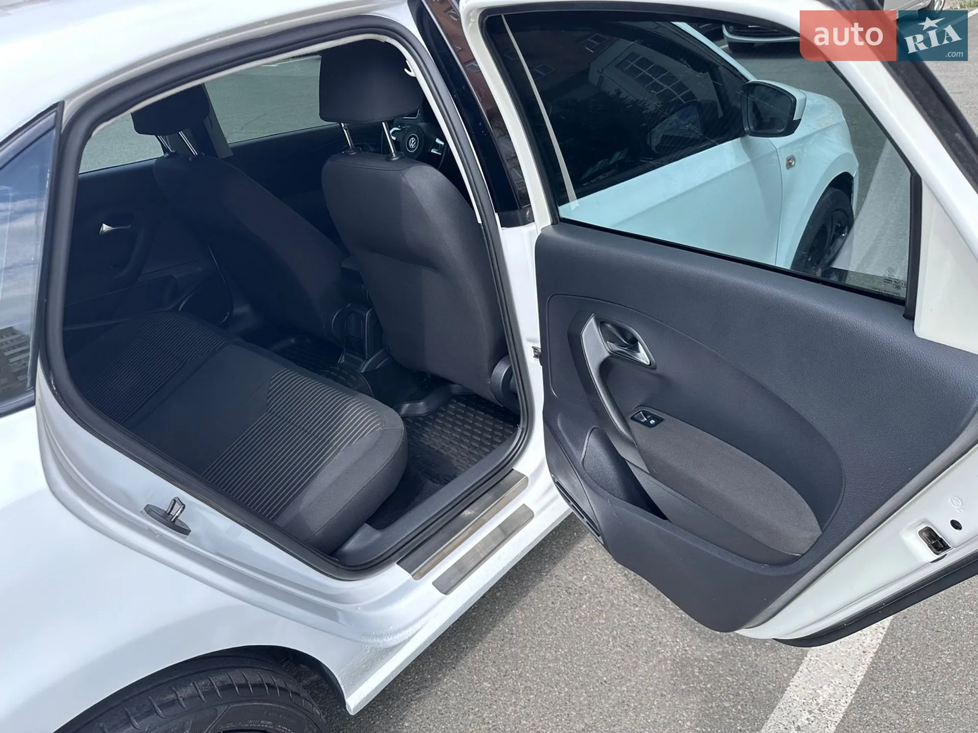2017 Volkswagen Polo - мініатюра 24