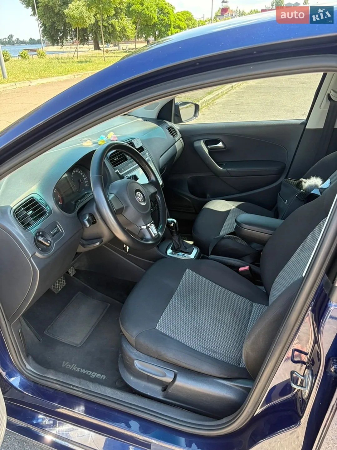 2010 Volkswagen Polo - мініатюра 9