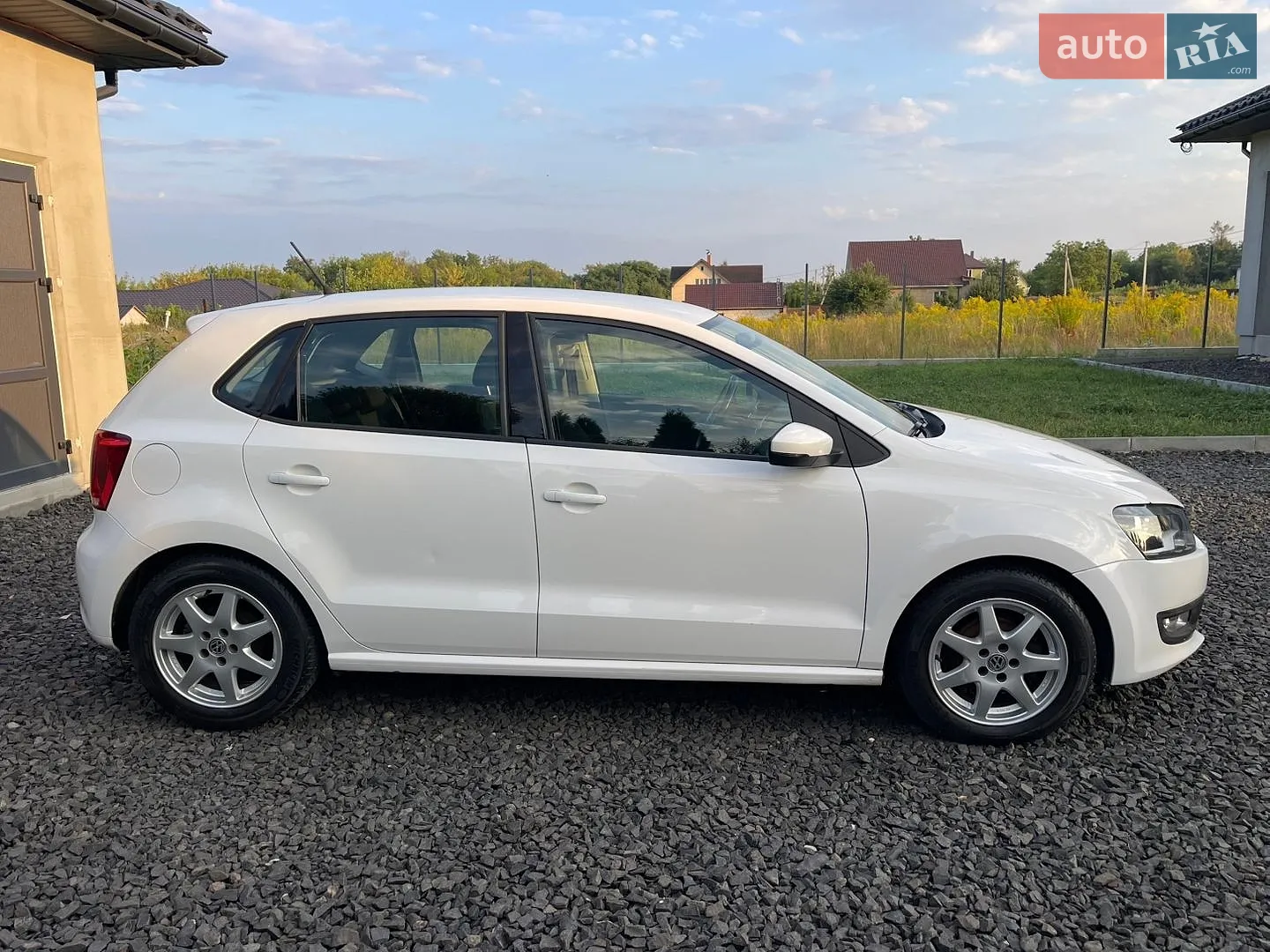 2010 Volkswagen Polo - мініатюра 3