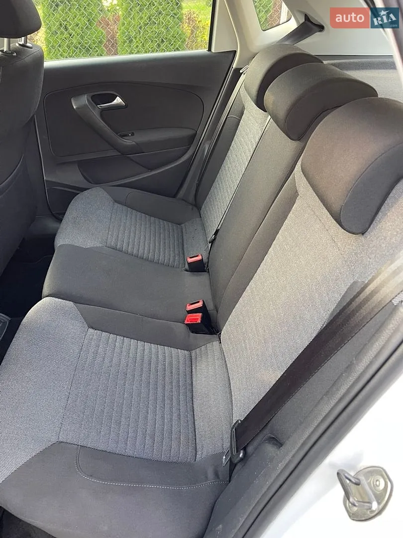 2010 Volkswagen Polo - мініатюра 18
