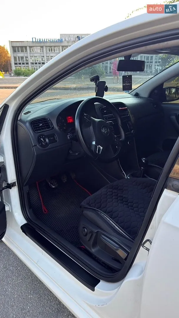 2012 Volkswagen Polo - мініатюра 15