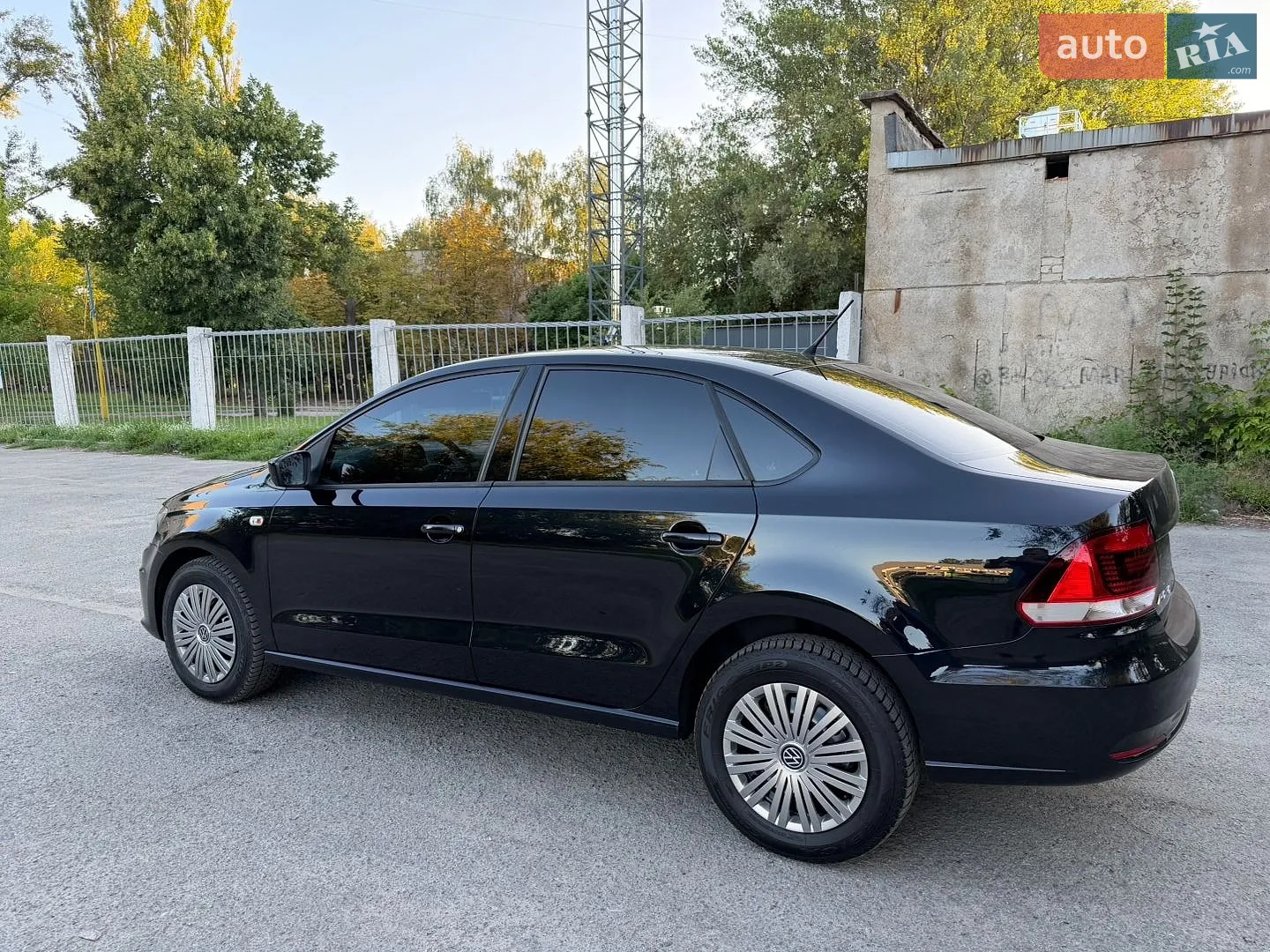 2016 Volkswagen Polo - мініатюра 2