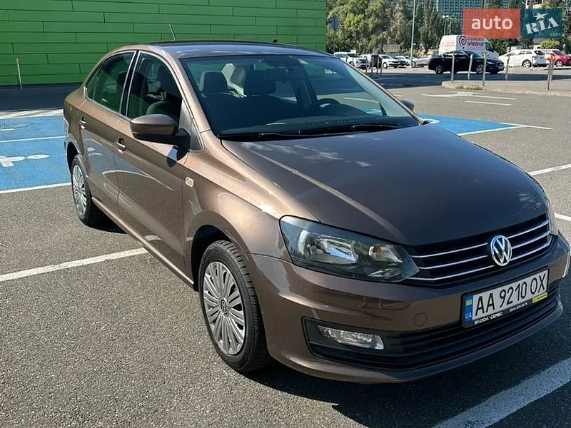 Volkswagen Polo 2015