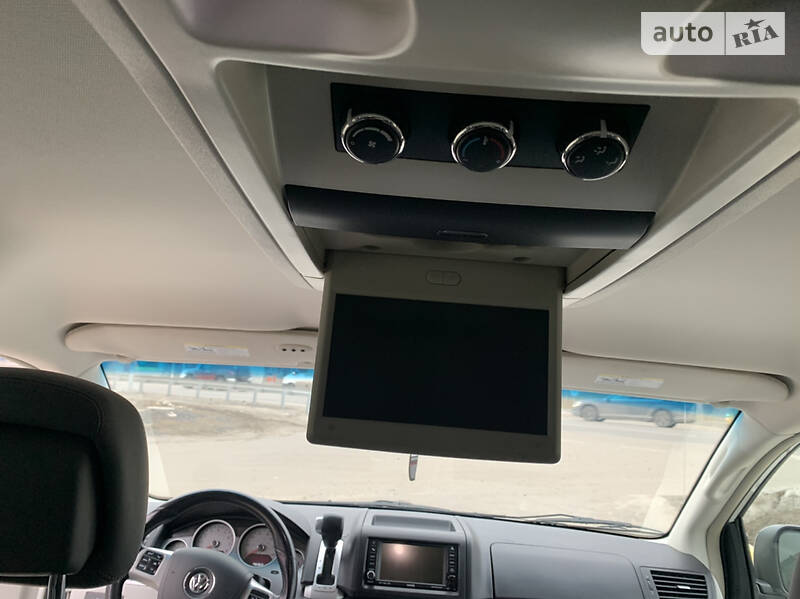 Мінівен Volkswagen Routan 2010 в Полтаві