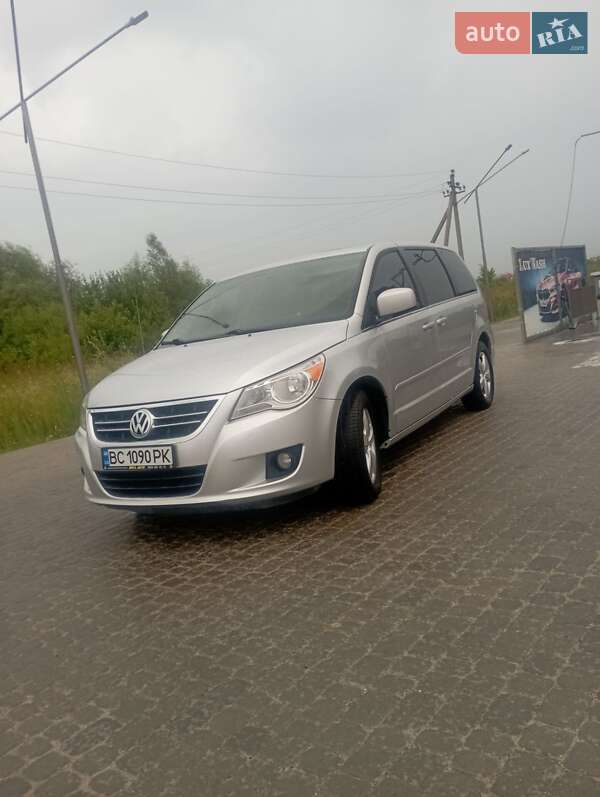 Минивэн Volkswagen Routan 2010 в Львове фото 2 Минивэн Volkswagen Routan 2010 в Львове