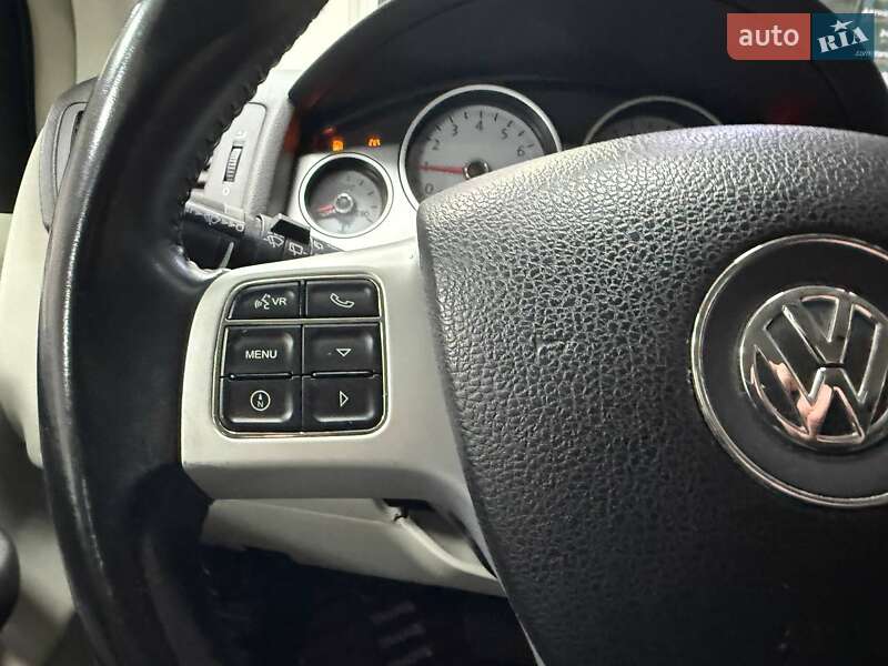 Мінівен Volkswagen Routan 2013 в Києві фото 21 Мінівен Volkswagen Routan 2013 в Києві