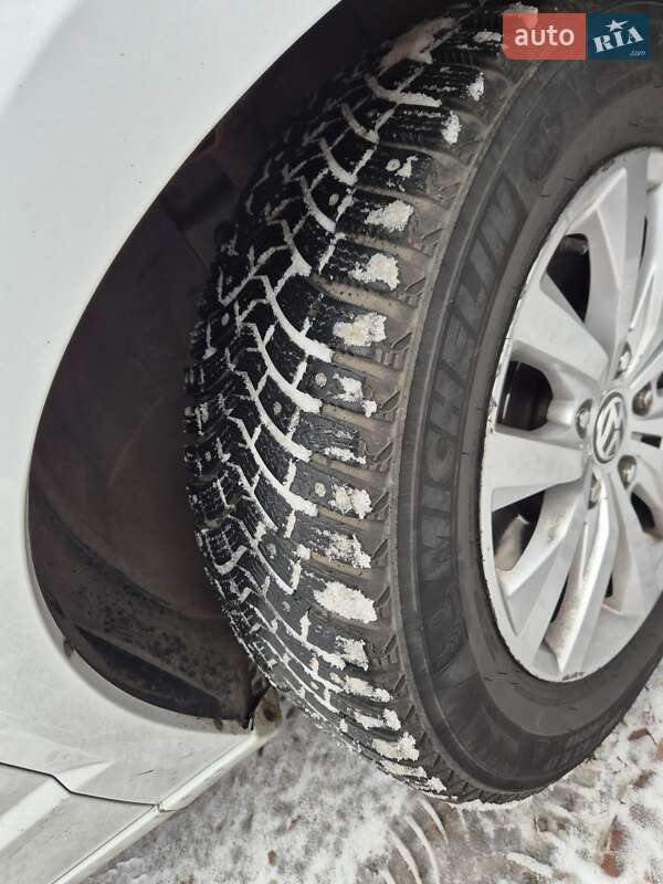 Минивэн Volkswagen Routan 2013 в Киеве