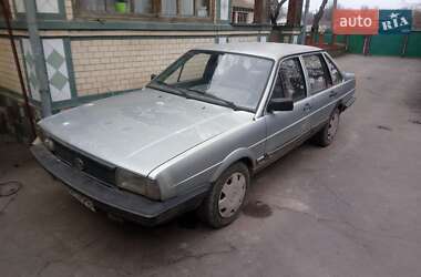 Седан Volkswagen Santana 1982 в Хмільнику