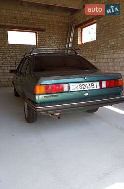 Седан Volkswagen Santana 1987 в Ладижині