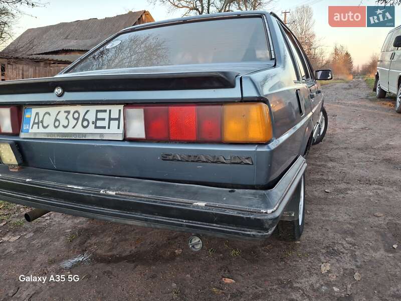 Седан Volkswagen Santana 1984 в Иваничах