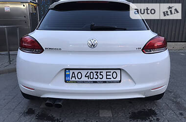 Хетчбек Volkswagen Scirocco 2009 в 