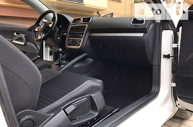 Хетчбек Volkswagen Scirocco 2009 в 