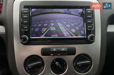 Хетчбек Volkswagen Scirocco 2009 в 