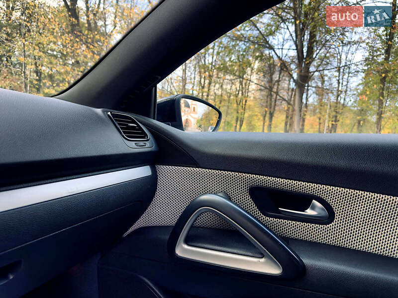 Хетчбек Volkswagen Scirocco 2008 в Запоріжжі