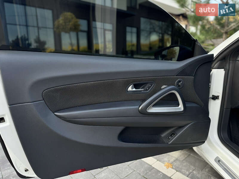 Хетчбек Volkswagen Scirocco 2010 в Ужгороді