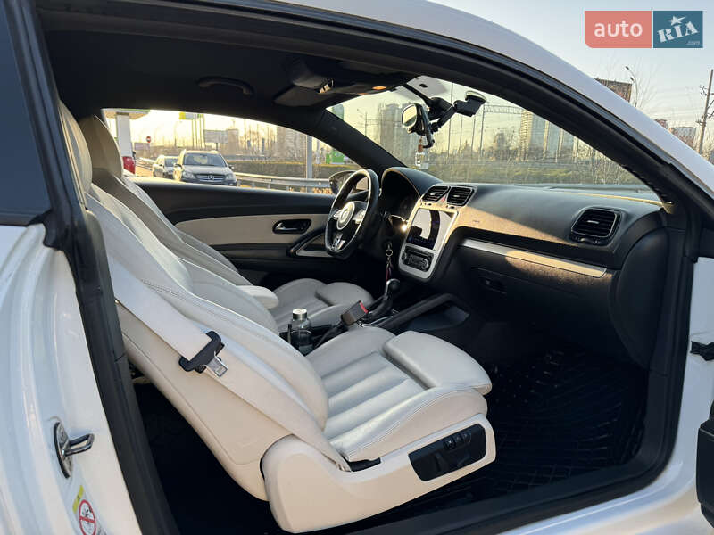 Хэтчбек Volkswagen Scirocco 2010 в Киеве