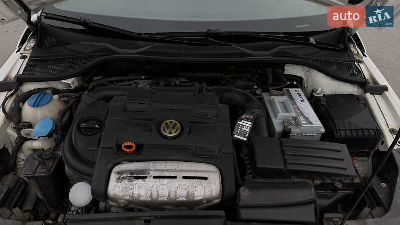 Хэтчбек Volkswagen Scirocco 2011 в Каменец-Подольском фото 29 Хэтчбек Volkswagen Scirocco 2011 в Каменец-Подольском