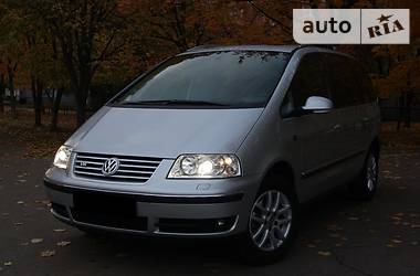 Минивэн Volkswagen Sharan 2007 в Харькове