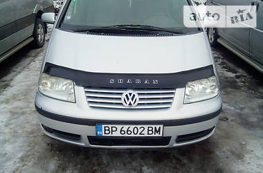 Минивэн Volkswagen Sharan 2001 в Черновцах