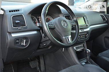 Мінівен Volkswagen Sharan 2011 в 