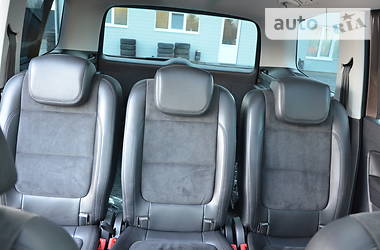 Мінівен Volkswagen Sharan 2011 в 