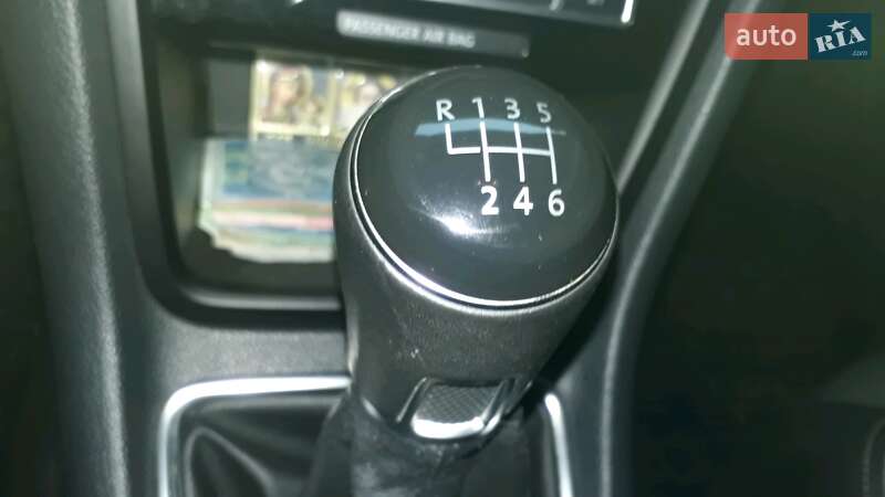 Минивэн Volkswagen Sharan 2012 в Каменском