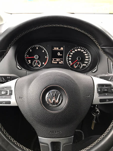 Мінівен Volkswagen Sharan 2012 в Бару