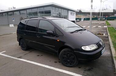 Минивэн Volkswagen Sharan 1997 в Ровно