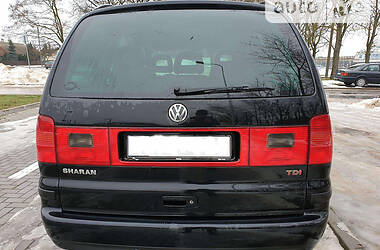Седан Volkswagen Sharan 2003 в 