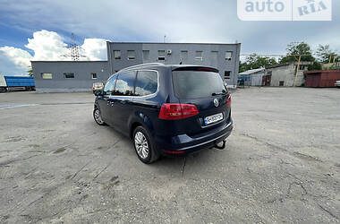 Минивэн Volkswagen Sharan 2011 в Мариуполе