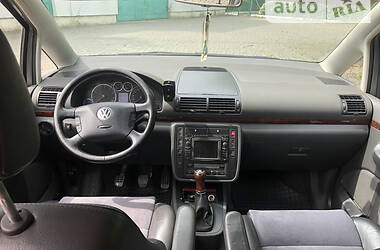 Минивэн Volkswagen Sharan 2005 в Городке