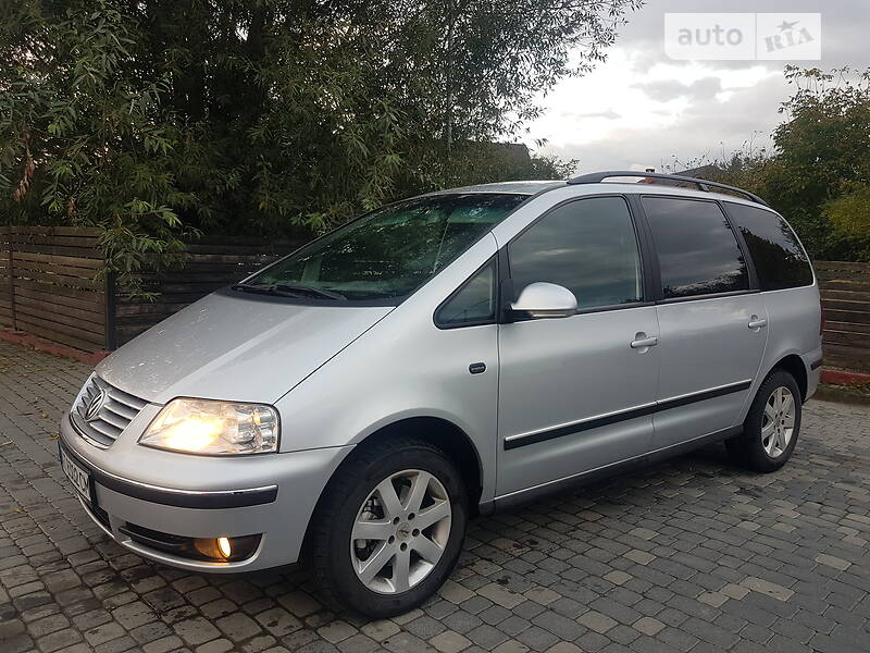 Минивэн Volkswagen Sharan 2008 в Ивано-Франковске