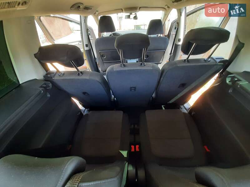 Минивэн Volkswagen Sharan 2011 в Гайсине